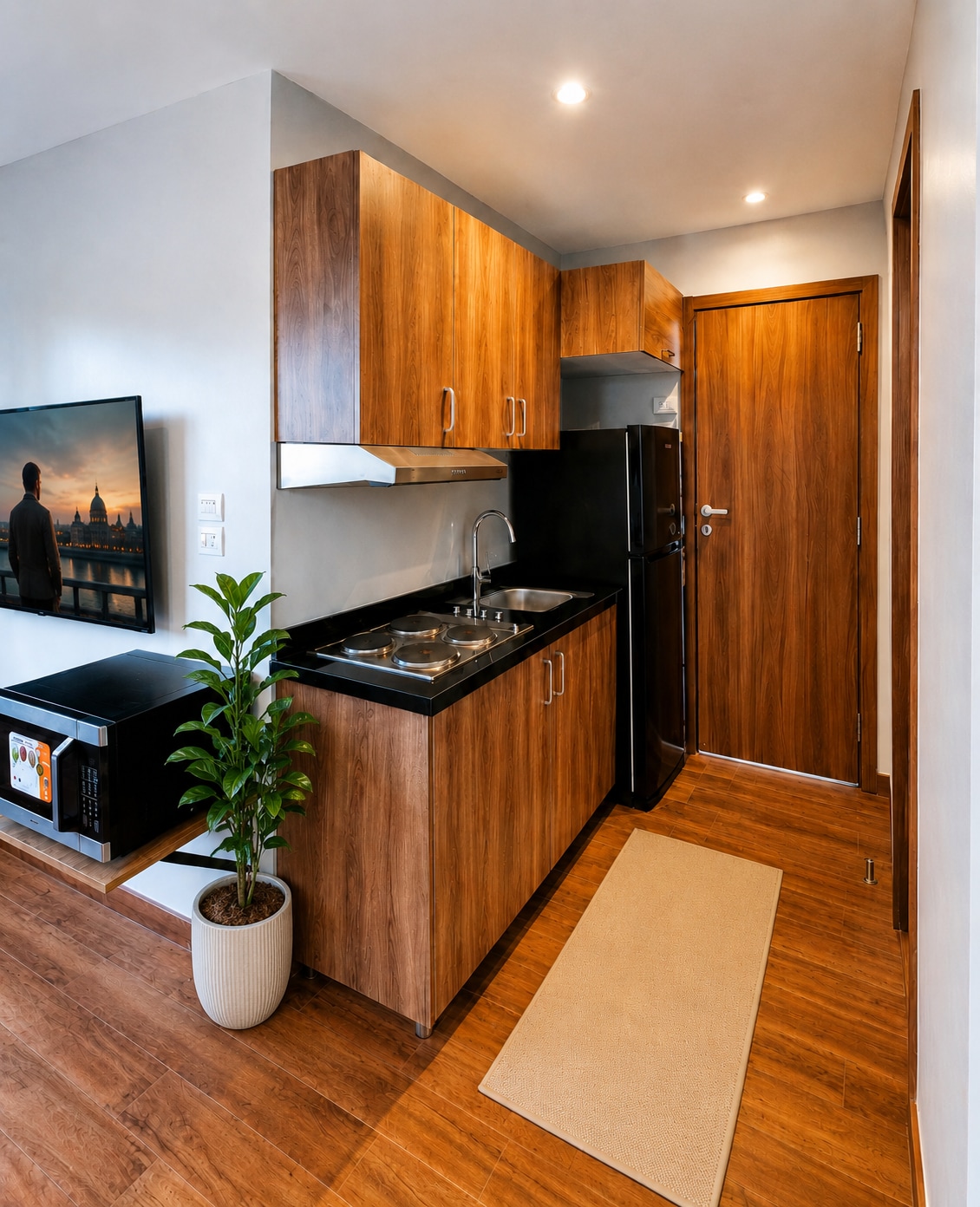 Central Apartment with Lounge & City Views