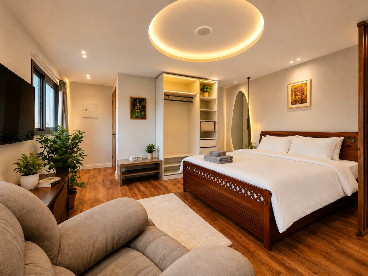 Private Studio with Jacuzzi & Rooftop