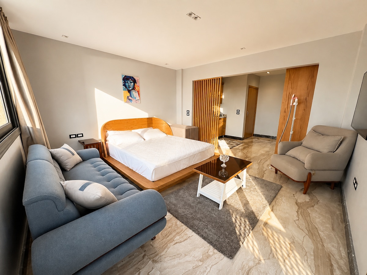 Modern Chic Studio in Garden City - Tuwa 2