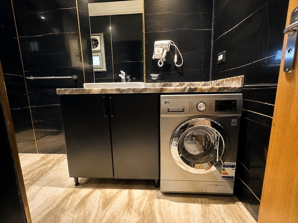 Smart Modern Studio in Garden City - Tuwa 4